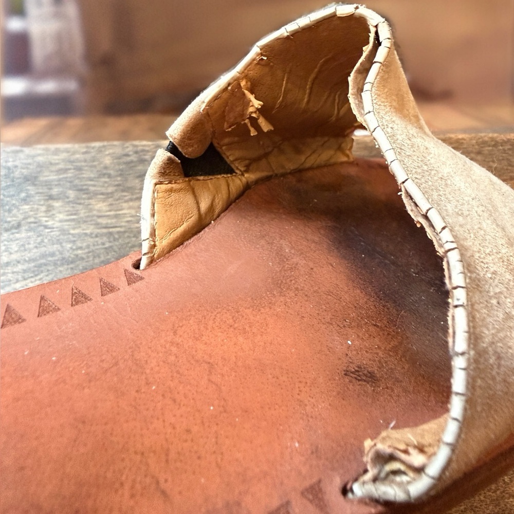Tony Bianco Tan Suede Slide Sandals | Well Worn Shoes | Size 9 - Picture 5 of 7